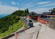 南昌到上饒葛仙山團建拓展二日游 葛仙山葛仙村定制旅游團