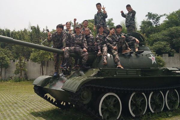 軍事夏令營28天多少費用