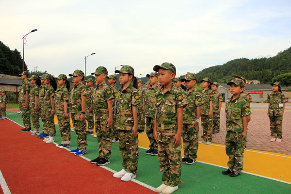 小學生軍事夏令營